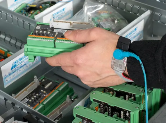 System ochrony przed wyładowaniami elektrostatycznymi